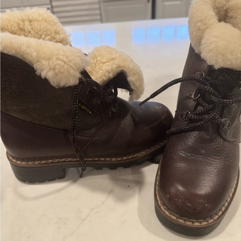 Blondo Dark Brown Shearling Waterproof Hiking Boots